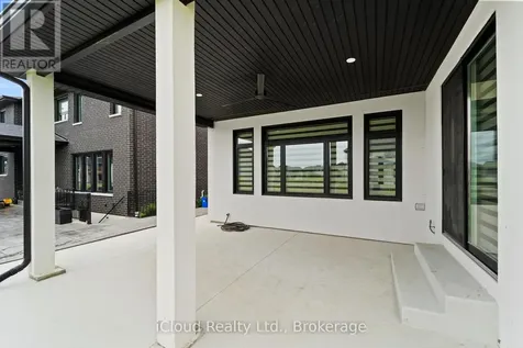 222 Cowan Court Amherstburg ON N9V 0G9