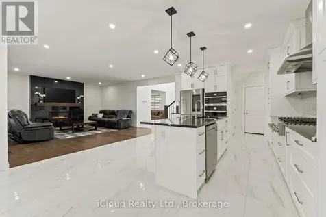 222 Cowan Court Amherstburg ON N9V 0G9