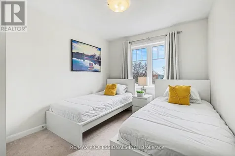 919 Lixnaw Court Ottawa ON K2J 6Y3