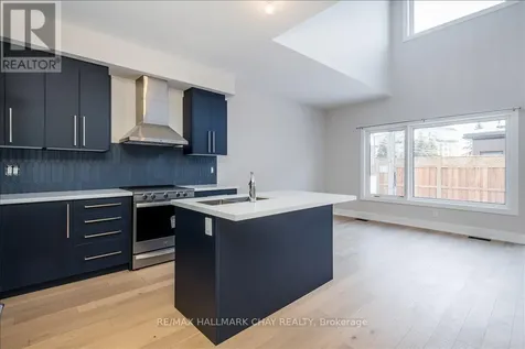 1 Ruby Crescent Road Orillia ON L3V 1C5