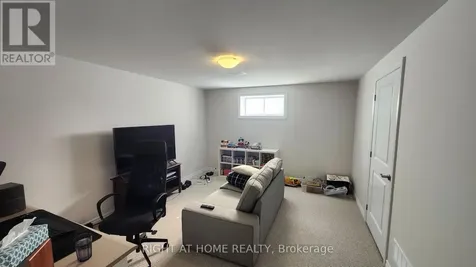515 Montjay Road Ottawa ON K4A 5R1