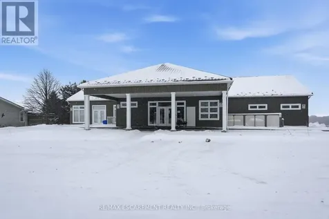 148 Glenariff Drive Hamilton ON L8B 1A5