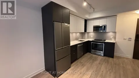 100 Eagle Rock Way Vaughan ON L6A 5B9