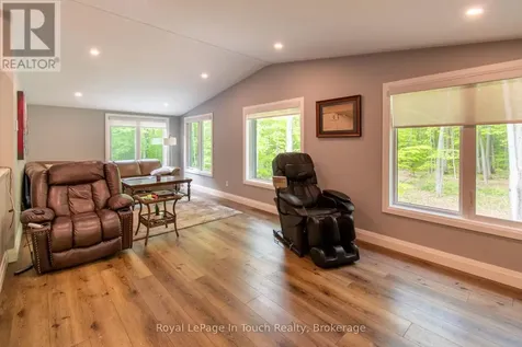 1388 Cedarpoint Road Tiny ON L0L 2J0
