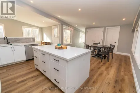 1388 Cedarpoint Road Tiny ON L0L 2J0