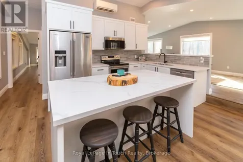 1388 Cedarpoint Road Tiny ON L0L 2J0