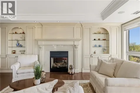 111 Forsythe Street Oakville ON L6K 3J9
