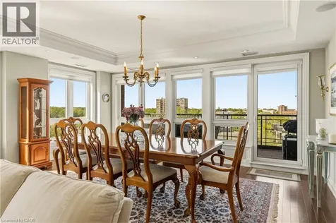 111 Forsythe Street Oakville ON L6K 3J9