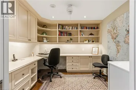 111 Forsythe Street Oakville ON L6K 3J9