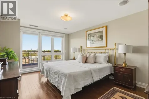 111 Forsythe Street Oakville ON L6K 3J9