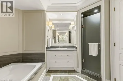 111 Forsythe Street Oakville ON L6K 3J9