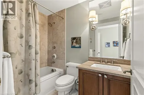 111 Forsythe Street Oakville ON L6K 3J9