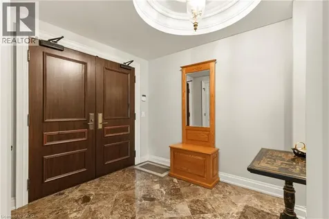 111 Forsythe Street Oakville ON L6K 3J9