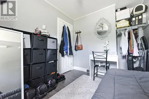 23 Summit Street Deep River ON K0J 1P0
