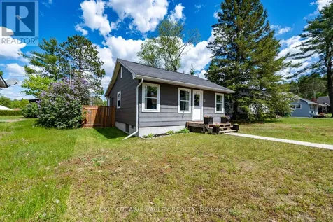 23 Summit Street Deep River ON K0J 1P0