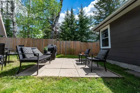 23 Summit Street Deep River ON K0J 1P0