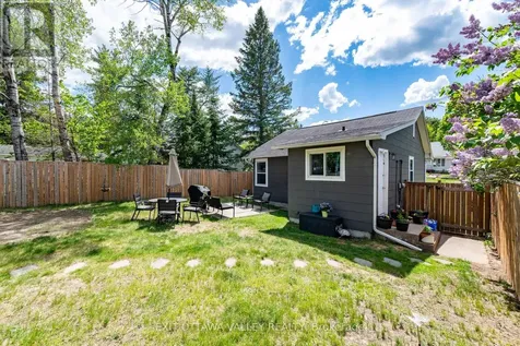 23 Summit Street Deep River ON K0J 1P0