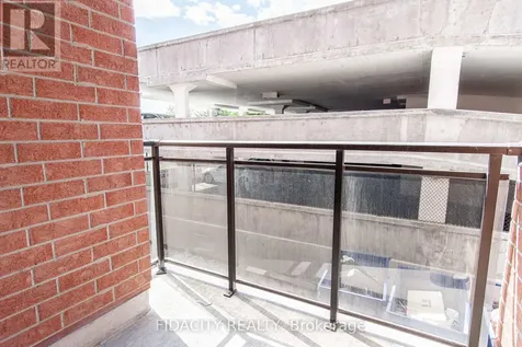 310 Central Park Drive Ottawa ON K2C 4G4