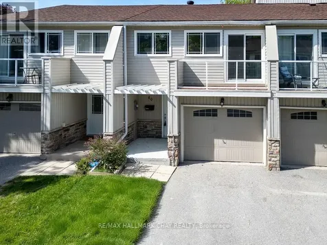 12 Lankin Boulevard Orillia ON L3V 6T2