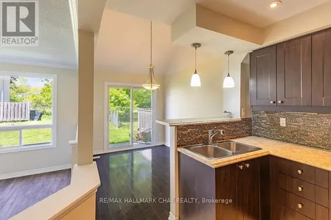 12 Lankin Boulevard Orillia ON L3V 6T2