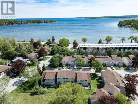 12 Lankin Boulevard Orillia ON L3V 6T2