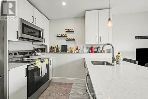 121 Cartier Street Ottawa ON K2P 1K4