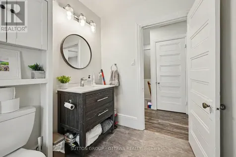 121 Cartier Street Ottawa ON K2P 1K4