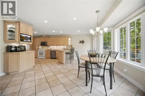 41 Plainsman Road Mississauga ON L5N 1C4