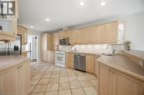 41 Plainsman Road Mississauga ON L5N 1C4