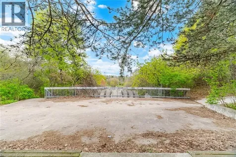 41 Plainsman Road Mississauga ON L5N 1C4