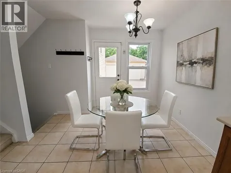 390 Wake Robin Crescent Kitchener ON N2E 3L6