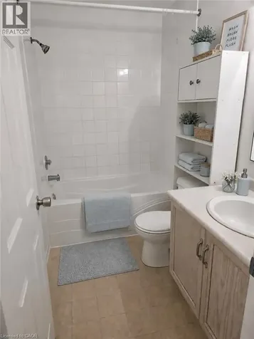 390 Wake Robin Crescent Kitchener ON N2E 3L6