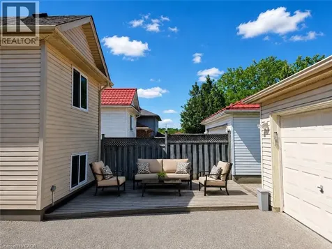 390 Wake Robin Crescent Kitchener ON N2E 3L6