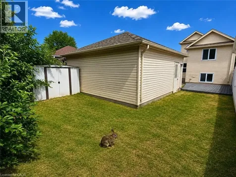 390 Wake Robin Crescent Kitchener ON N2E 3L6