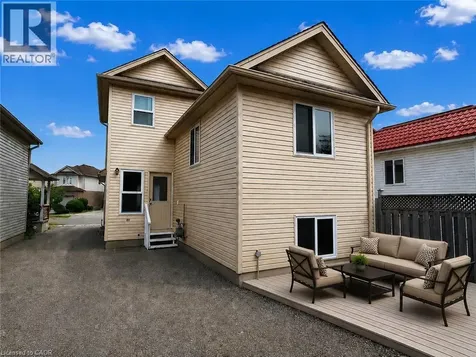 390 Wake Robin Crescent Kitchener ON N2E 3L6