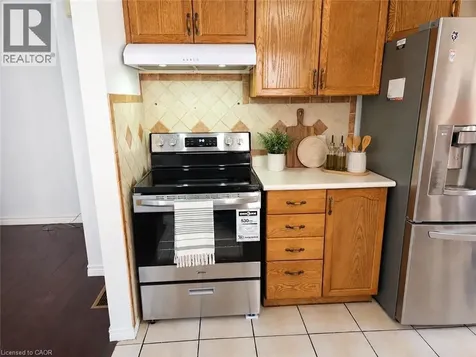 390 Wake Robin Crescent Kitchener ON N2E 3L6