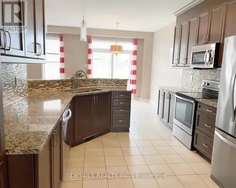 439 Cavesson Street Ottawa ON K2V 0B1