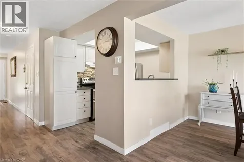15 Gregg Court Kitchener ON N2A 4H7