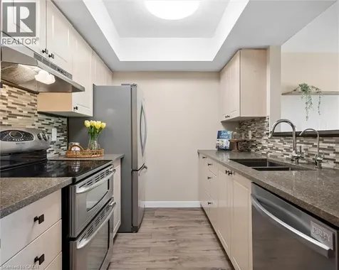 15 Gregg Court Kitchener ON N2A 4H7