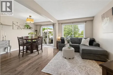 15 Gregg Court Kitchener ON N2A 4H7