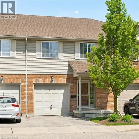 15 Gregg Court Kitchener ON N2A 4H7