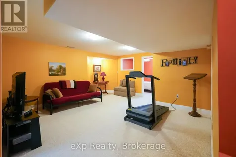 8 Sandpiper Court Saugeen Shores ON N0H 2L0