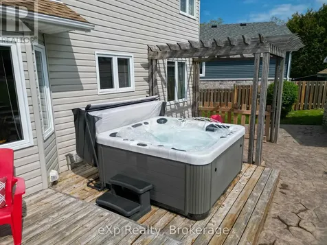 8 Sandpiper Court Saugeen Shores ON N0H 2L0