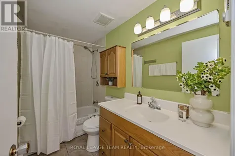 3107 Stockton Drive Ottawa ON K1T 1S2