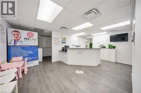 323 Upper Wentworth Street Hamilton ON L9A 4T2