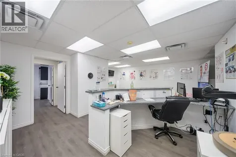 323 Upper Wentworth Street Hamilton ON L9A 4T2