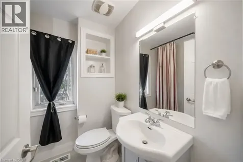 323 Upper Wentworth Street Hamilton ON L9A 4T2