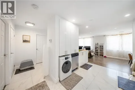 323 Upper Wentworth Street Hamilton ON L9A 4T2