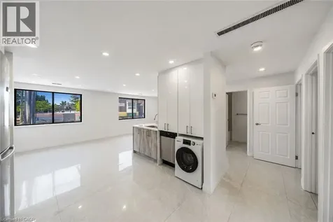 323 Upper Wentworth Street Hamilton ON L9A 4T2