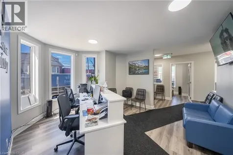 323 Upper Wentworth Street Hamilton ON L9A 4T2